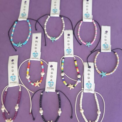 Pulseras regulables de mostacilla y estrella